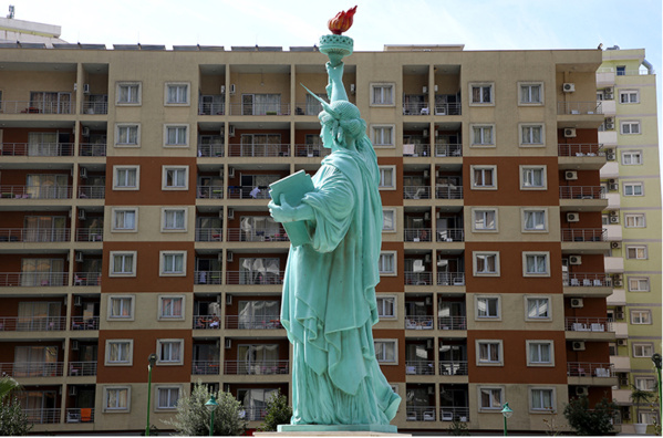 Travailler l’analyse d’image à partir de l’affiche de la SPME Travailler l’analyse d’image à partir de l’affiche de la SPME